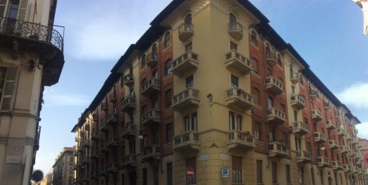 Appartamento bilivello Torino centro