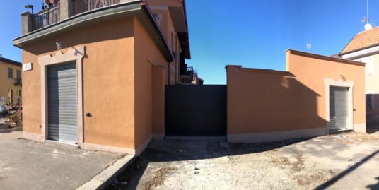 Grande locale commerciale zona Sassi