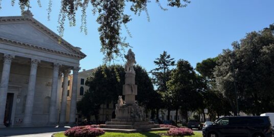 Pentalocale in vendita Chiavari Centro