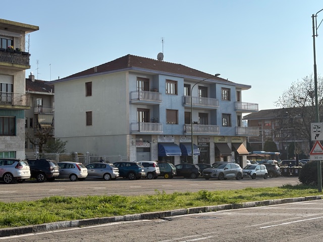 Trilocale grande metratura zona Sassi in vendita